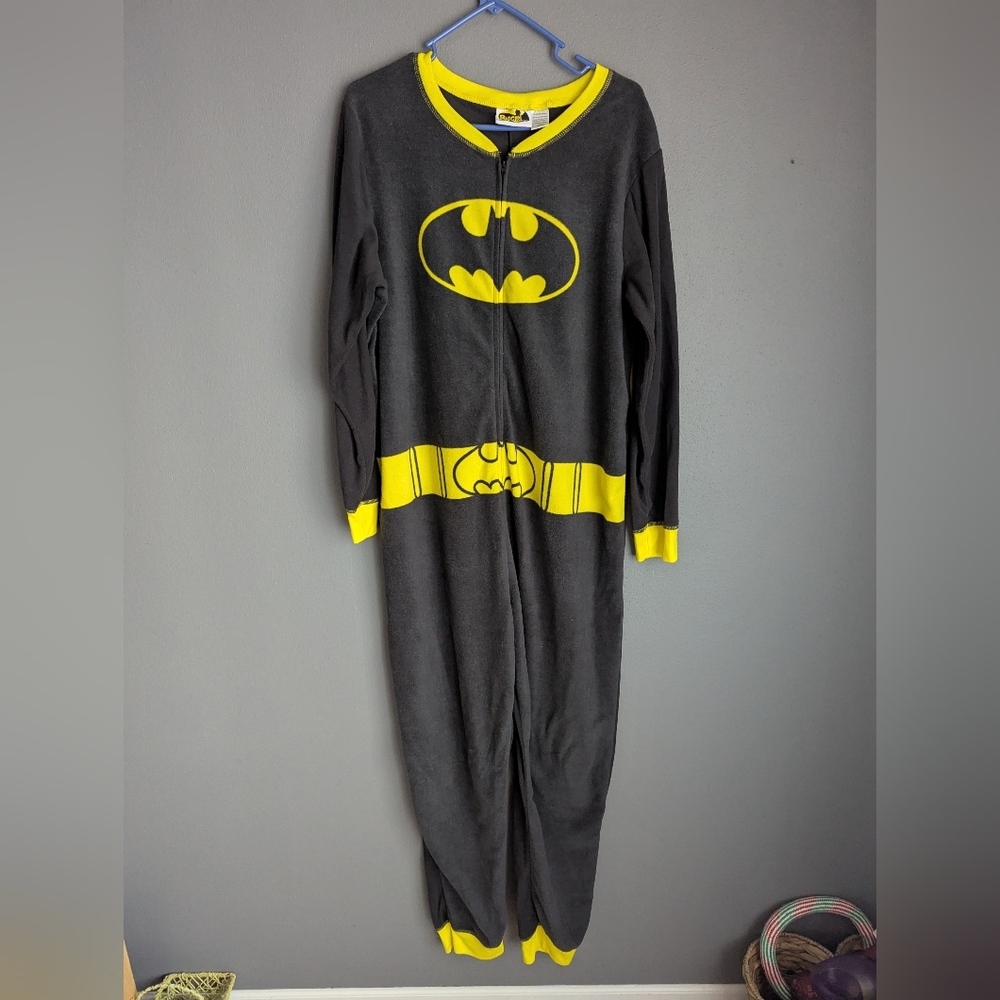 Batgirl full length pajamas size 2XL 22x32x63